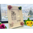 рамка за снимки с лилави рози и мъх