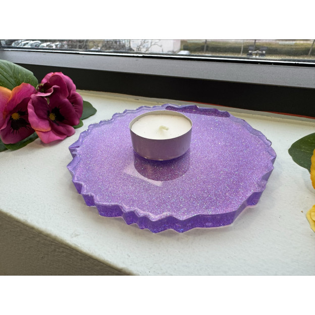подложка за свещ от епоксидна смола лилава