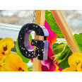 ключодържател буква G с брокат и декорации тъмно лилав