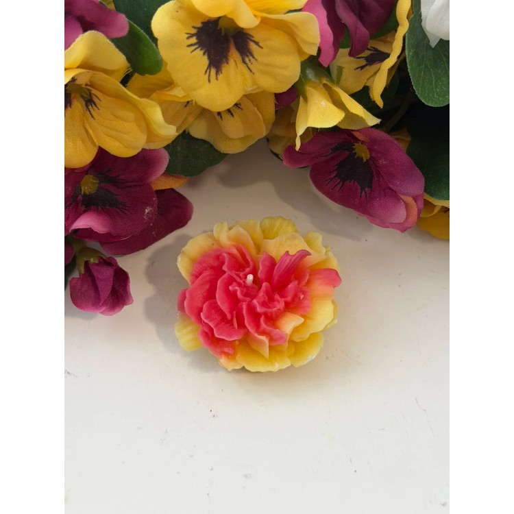 Ароматна свещ от соев и пчелен восък Божур М546