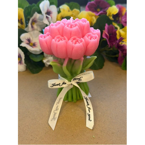 Ароматна свещ от соев и пчелен восък Букет Рози М647