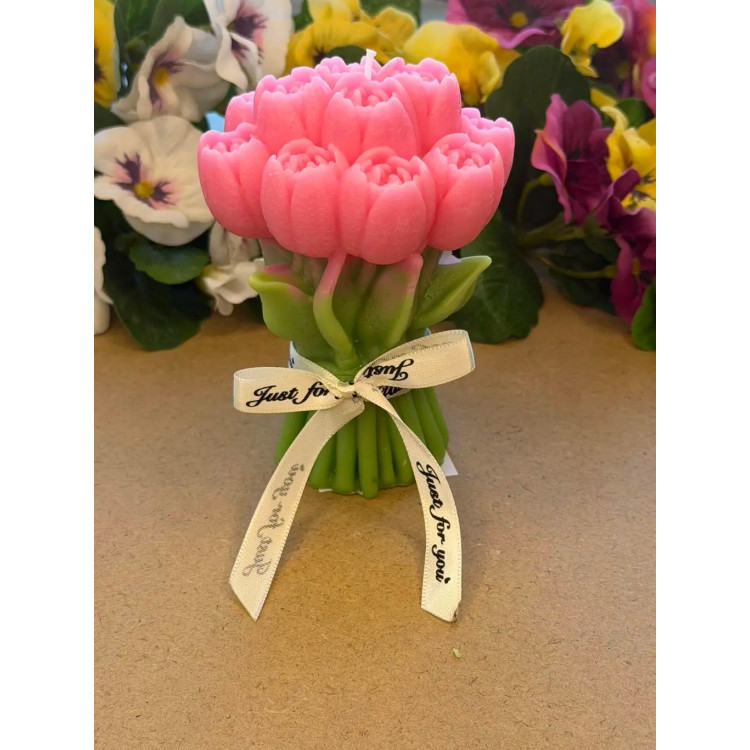 Ароматна свещ от соев и пчелен восък Букет Рози М647