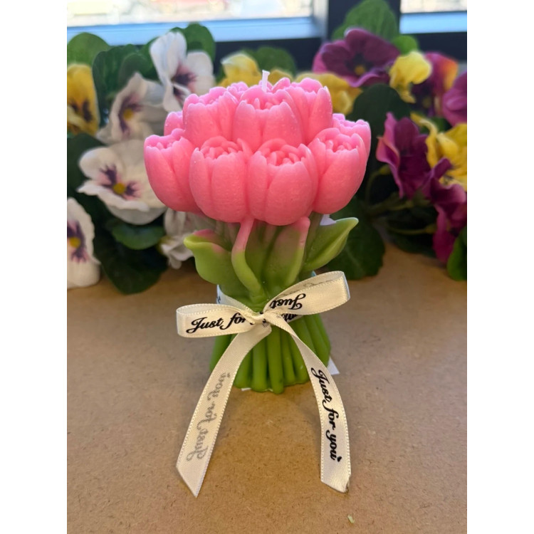 Ароматна свещ от соев и пчелен восък Букет Рози М647