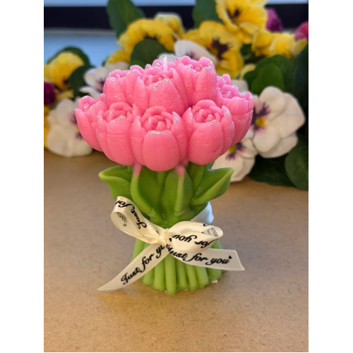 Ароматна свещ от соев и пчелен восък Букет Рози М647