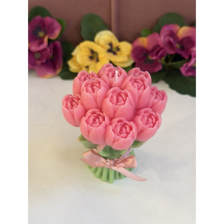 Ароматна свещ от соев и пчелен восък Букет Рози М647