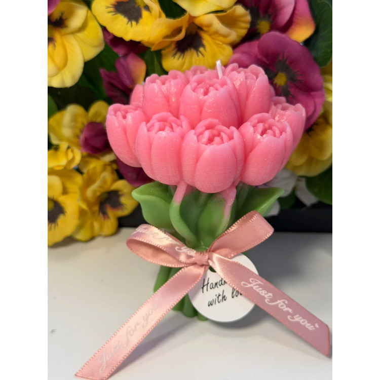 Ароматна свещ от соев и пчелен восък Букет Рози М719