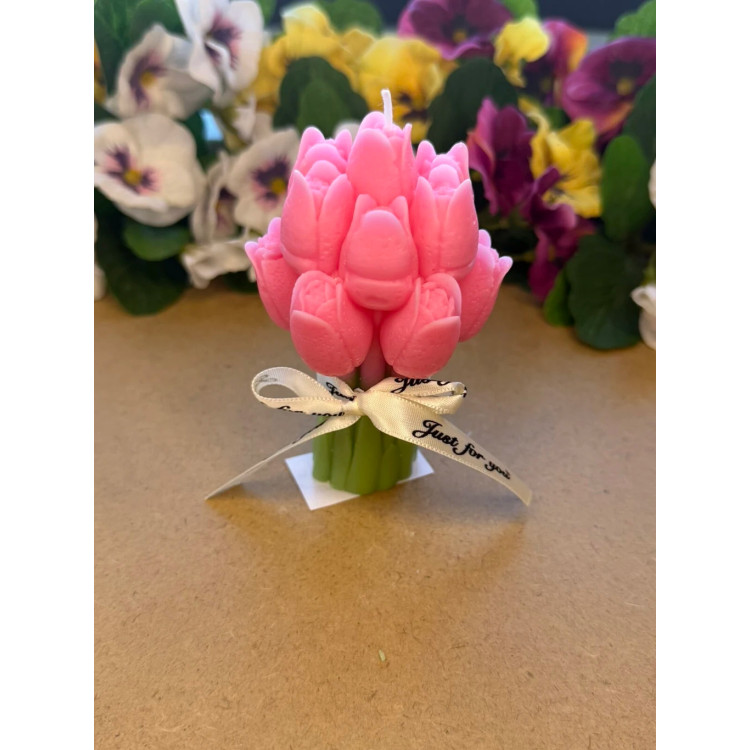 Ароматна свещ от соев и пчелен восък Лалета М447