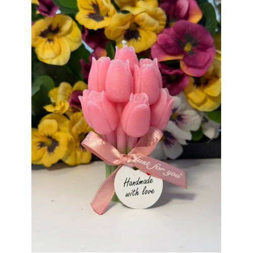 Ароматна свещ от соев и пчелен восък Лалета М447