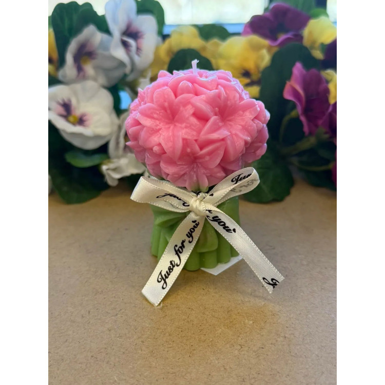 Ароматна свещ от соев и пчелен восък Лилиум М657