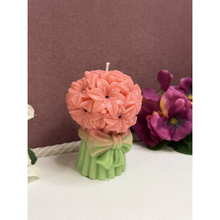 Ароматна свещ от соев и пчелен восък Лилиум М657