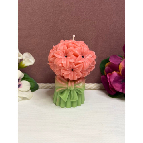 Ароматна свещ от соев и пчелен восък Лилиум М657