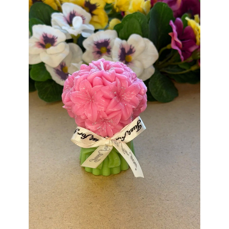 Ароматна свещ от соев и пчелен восък Лилиум М717