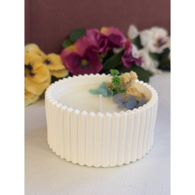 Ароматна свещ от соев и пчелен восък в кашпа М646