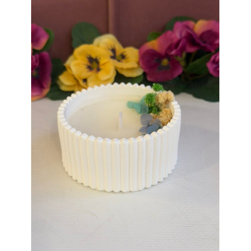 Ароматна свещ от соев и пчелен восък в кашпа М646