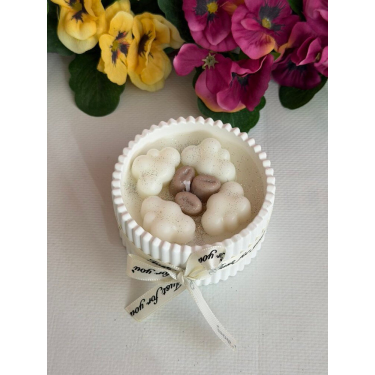 Ароматна свещ от соев и пчелен восък в кашпа М664