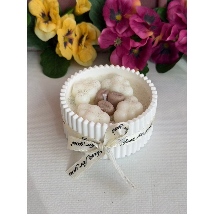 Ароматна свещ от соев и пчелен восък в кашпа М664