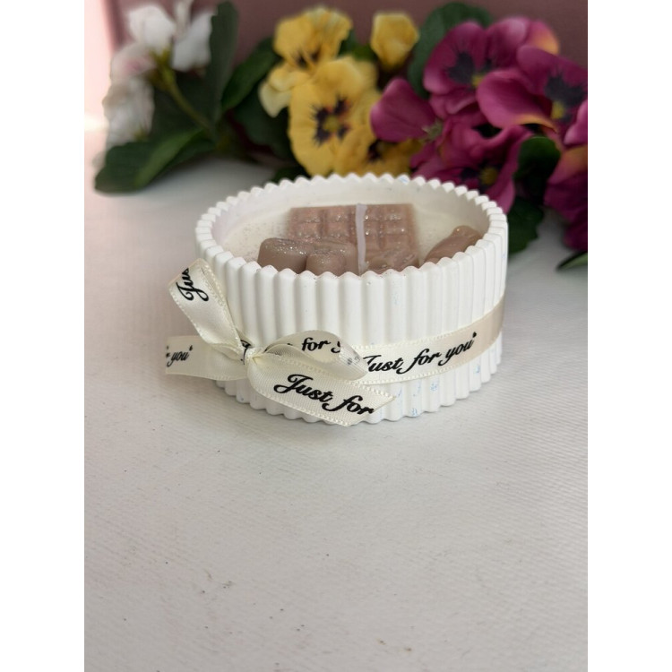 Ароматна свещ от соев и пчелен восък в кашпа М665