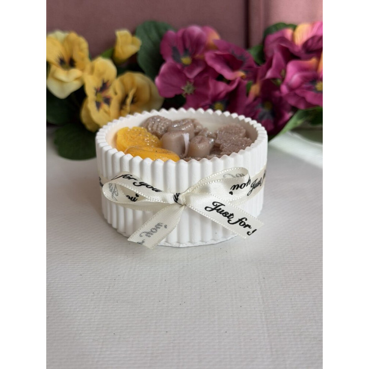 Ароматна свещ от соев и пчелен восък в кашпа М667