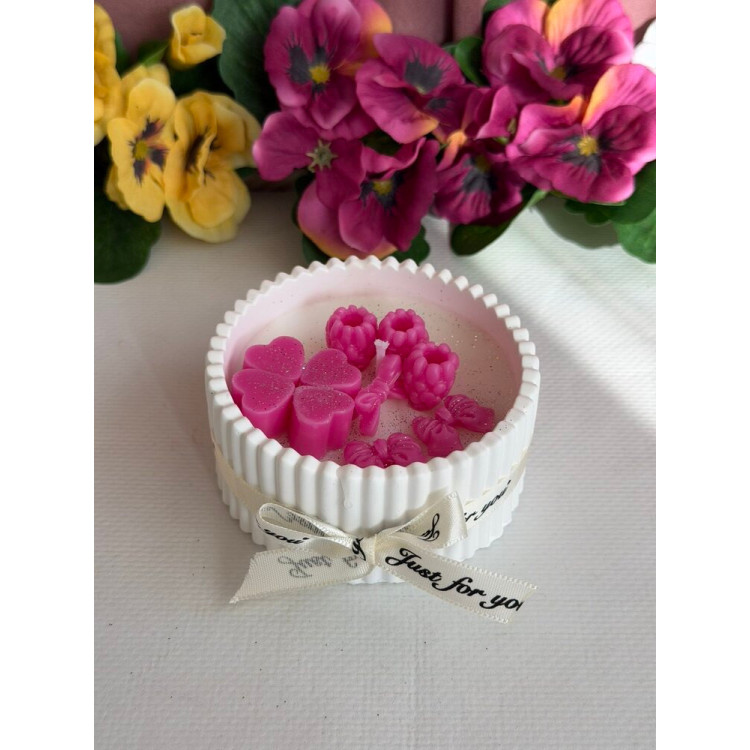 Ароматна свещ от соев и пчелен восък в кашпа М668