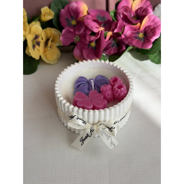 Ароматна свещ от соев и пчелен восък в кашпа М672