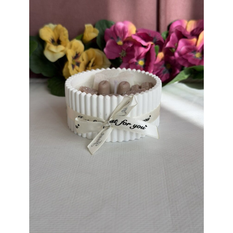 Ароматна свещ от соев и пчелен восък в кашпа М673