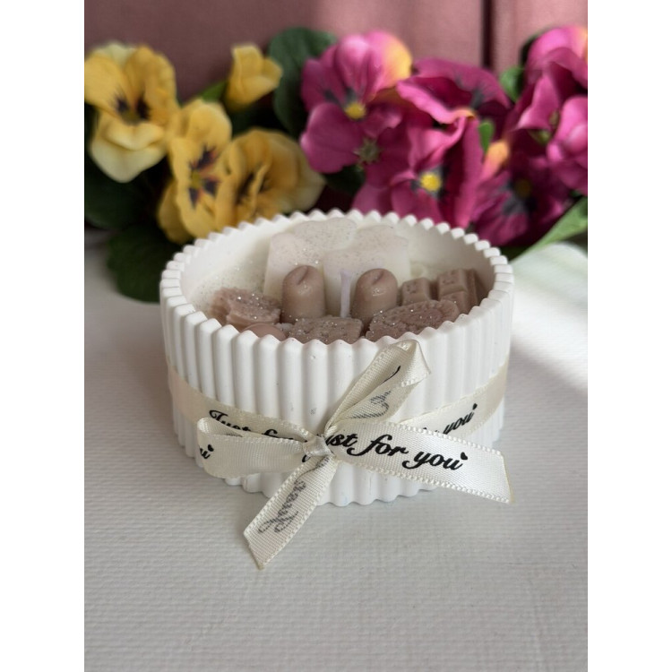 Ароматна свещ от соев и пчелен восък в кашпа М673