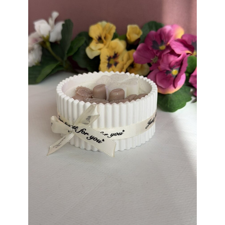 Ароматна свещ от соев и пчелен восък в кашпа М673