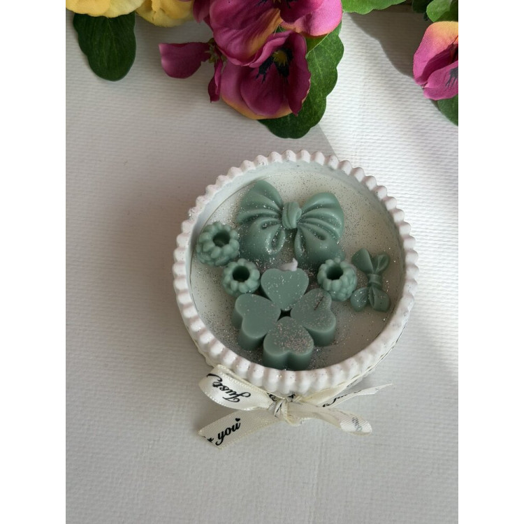 Ароматна свещ от соев и пчелен восък в кашпа М674