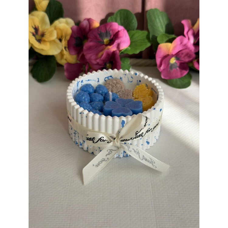 Ароматна свещ от соев и пчелен восък в кашпа М675