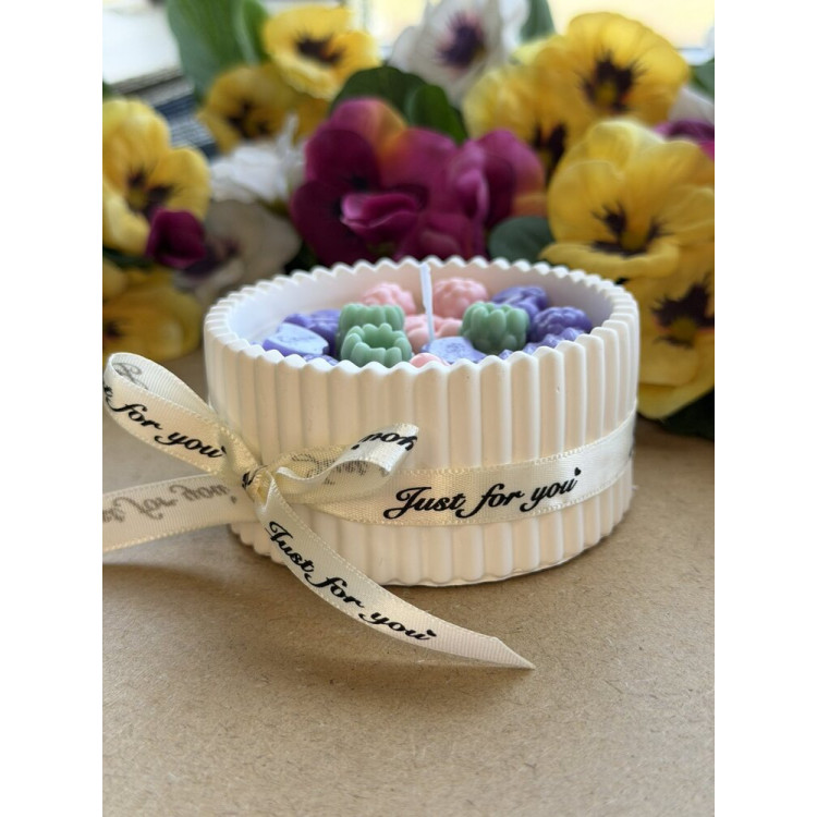 Ароматна свещ от соев и пчелен восък в кашпа М678