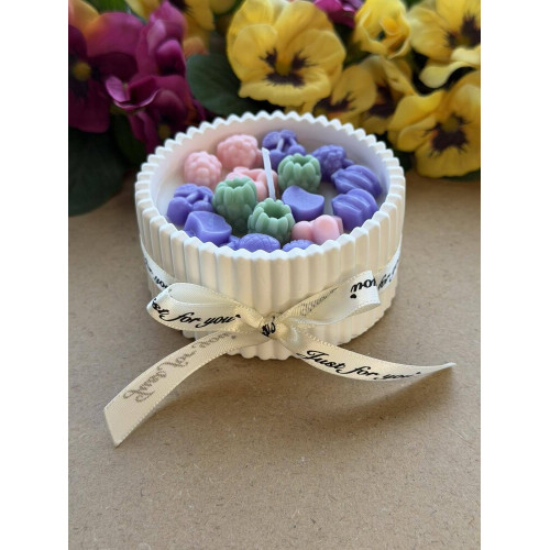 Ароматна свещ от соев и пчелен восък в кашпа М678