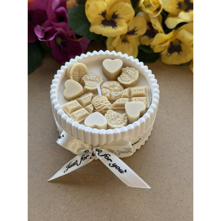 Ароматна свещ от соев и пчелен восък в кашпа М681