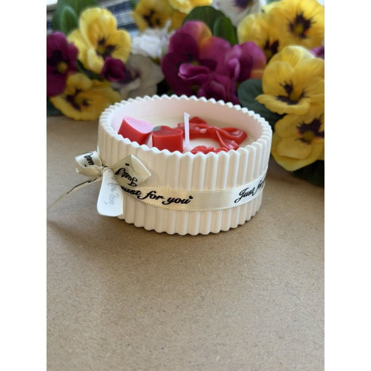 Ароматна свещ от соев и пчелен восък в кашпа М685