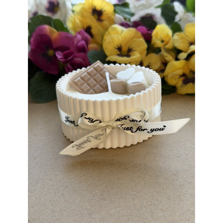 Ароматна свещ от соев и пчелен восък в кашпа М688