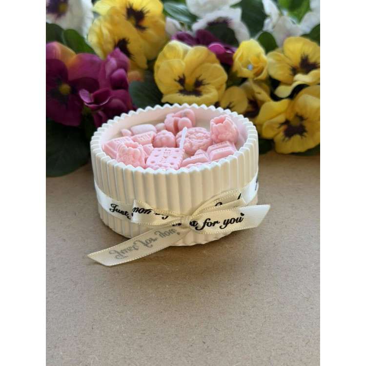 Ароматна свещ от соев и пчелен восък в кашпа М689