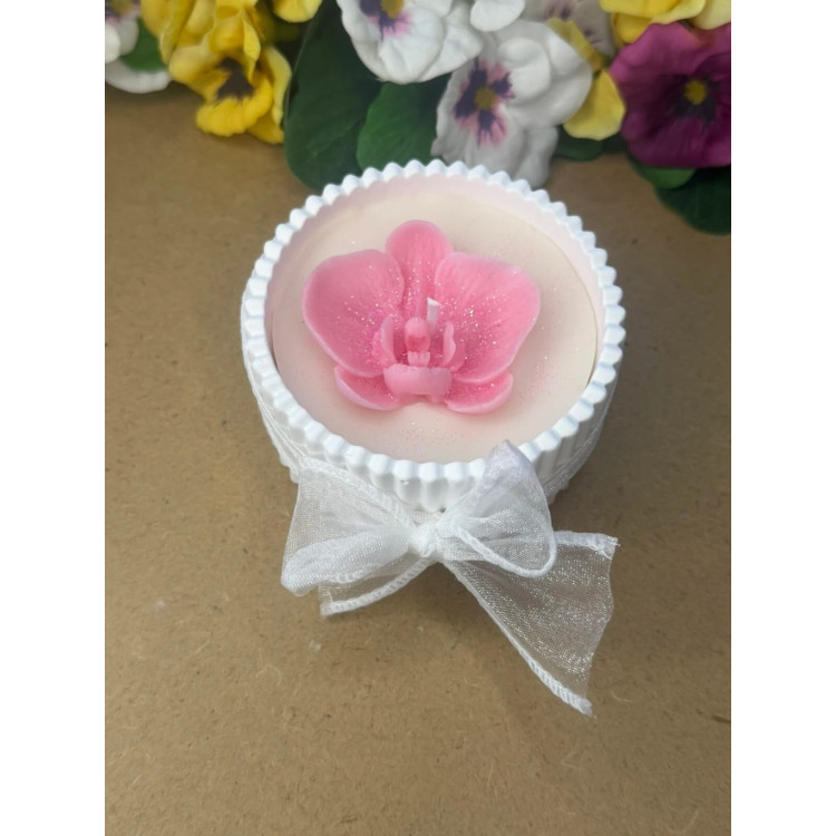 Ароматна свещ от соев и пчелен восък в кашпа М706