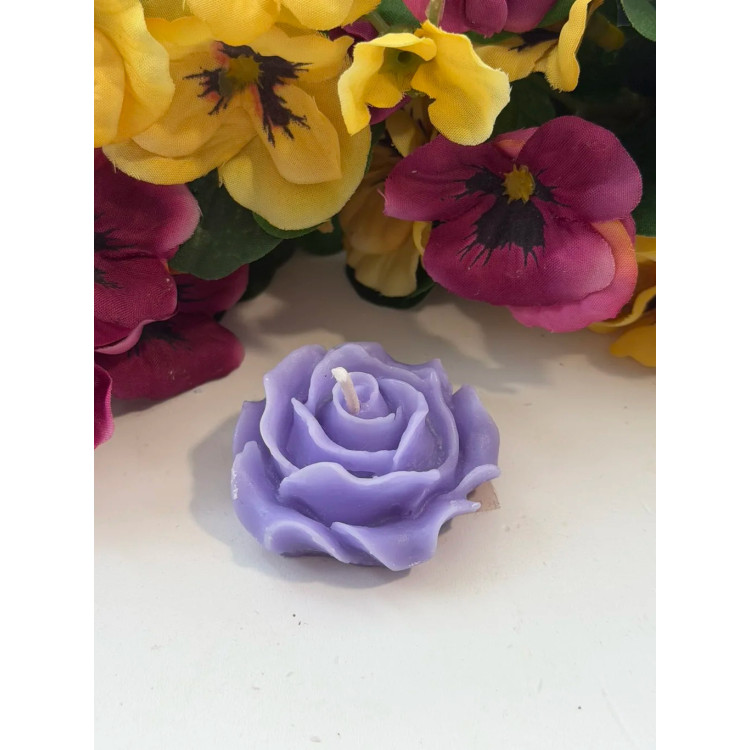 Ароматна свещ от соев восък Лилава роза