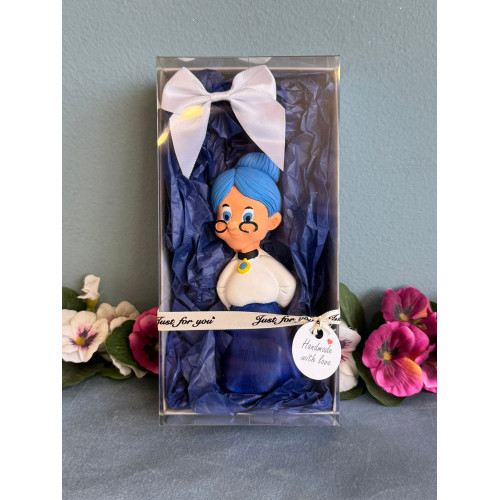 Гипсокерамична фигурка Баба