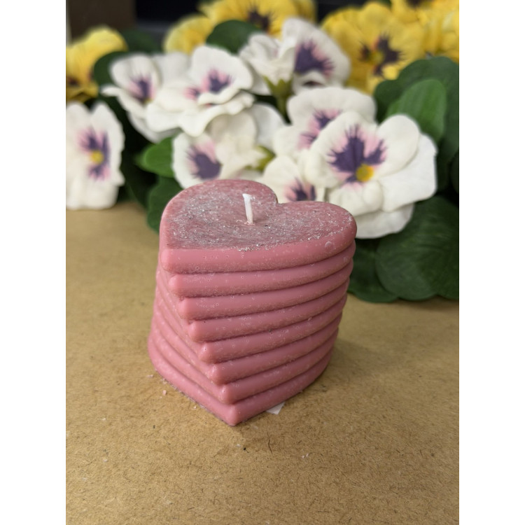 Ароматна свещ от соев восък Сърца М209