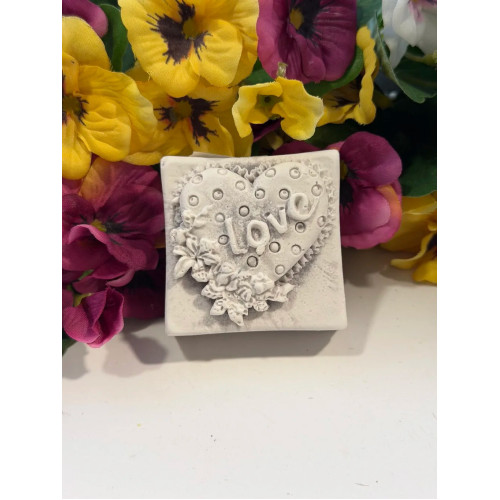 Ароматна свещ от соев восък Сърце М245