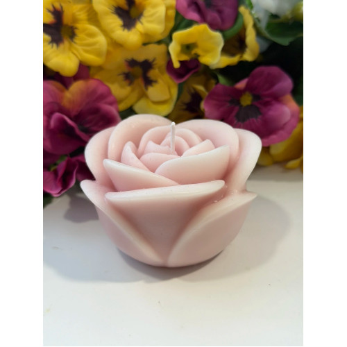 Ароматна свещ от соев и пчелен восък Роза М406