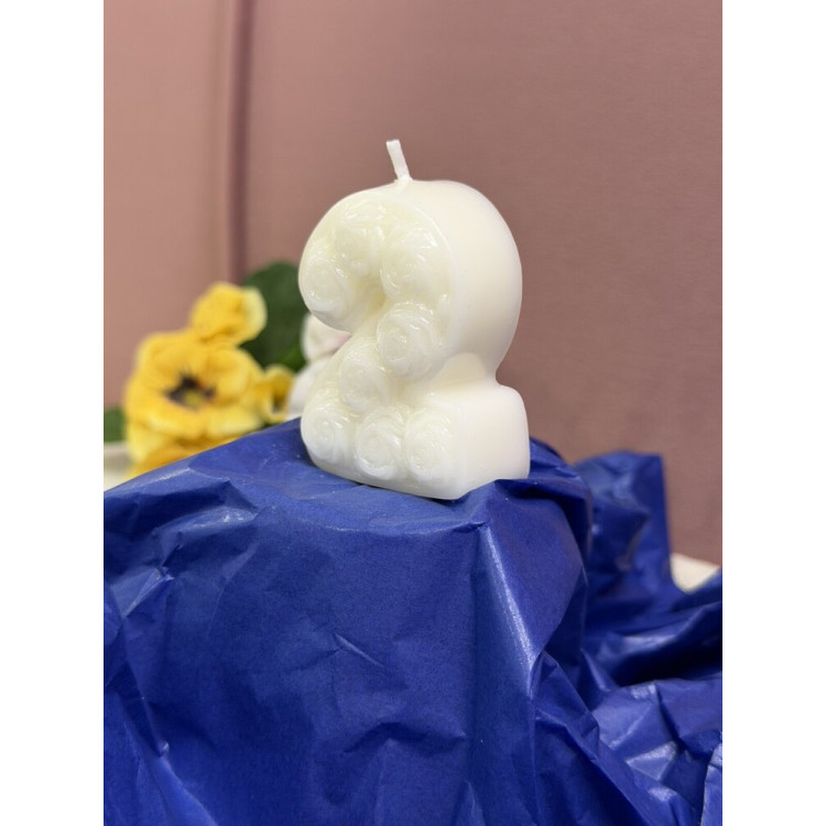 Натурална свещ за Рожден Ден цифра 2