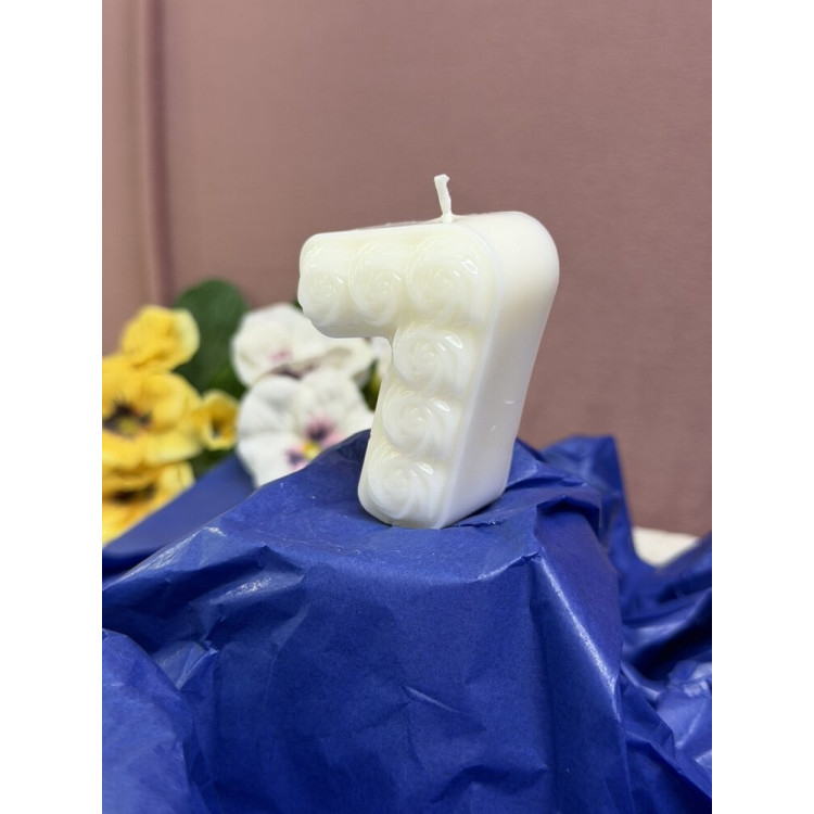 Натурална свещ за Рожден Ден цифра 7