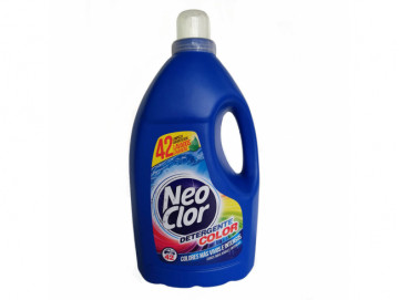  Neo Clor Color – гел за цветно пране освежава и запазва цветовете. Испания.