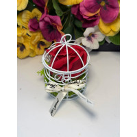 Сапунена роза в кафез Червена