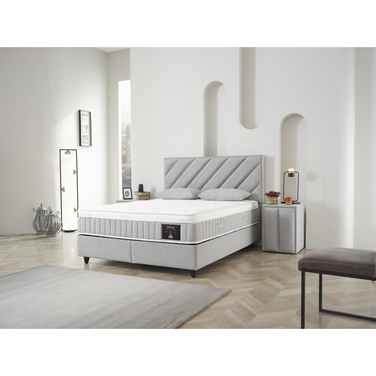 Тапицирано легло Felicita с матрак 90/190