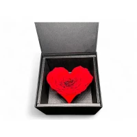 Луксозна кутия с естествена вечна роза сърце GB2 Corazon Red 02