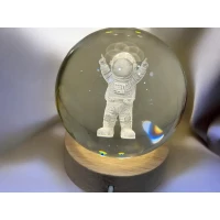 Нощна лампа Космонавт 3D голяма