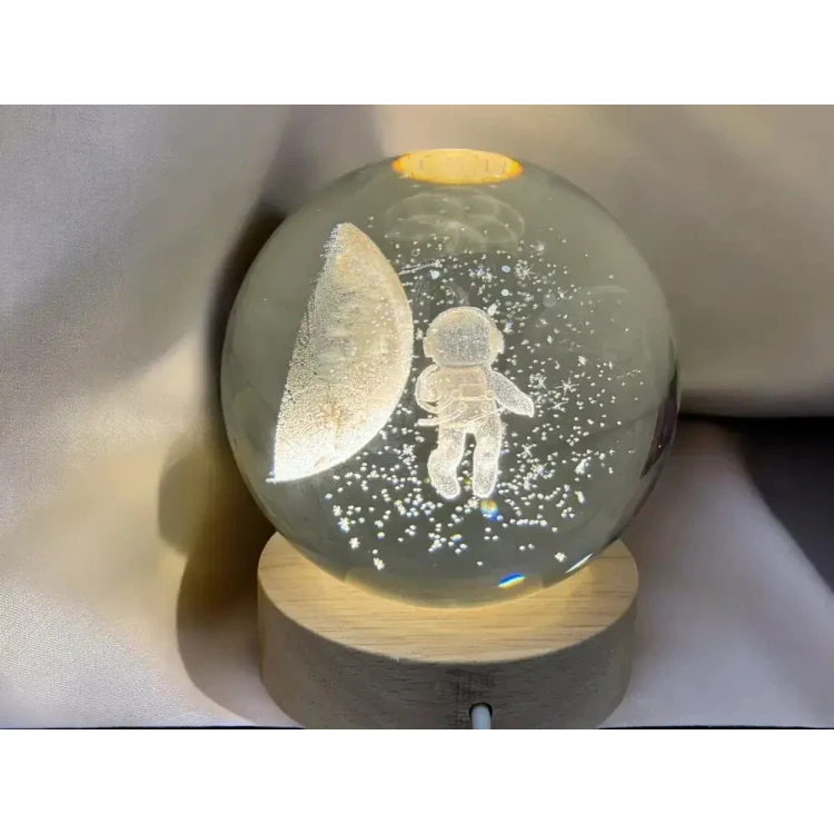 Нощна лампа Космонавт с луна 3D голяма