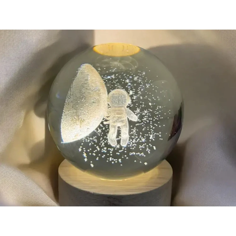 Нощна лампа Космонавт с луна 3D голяма